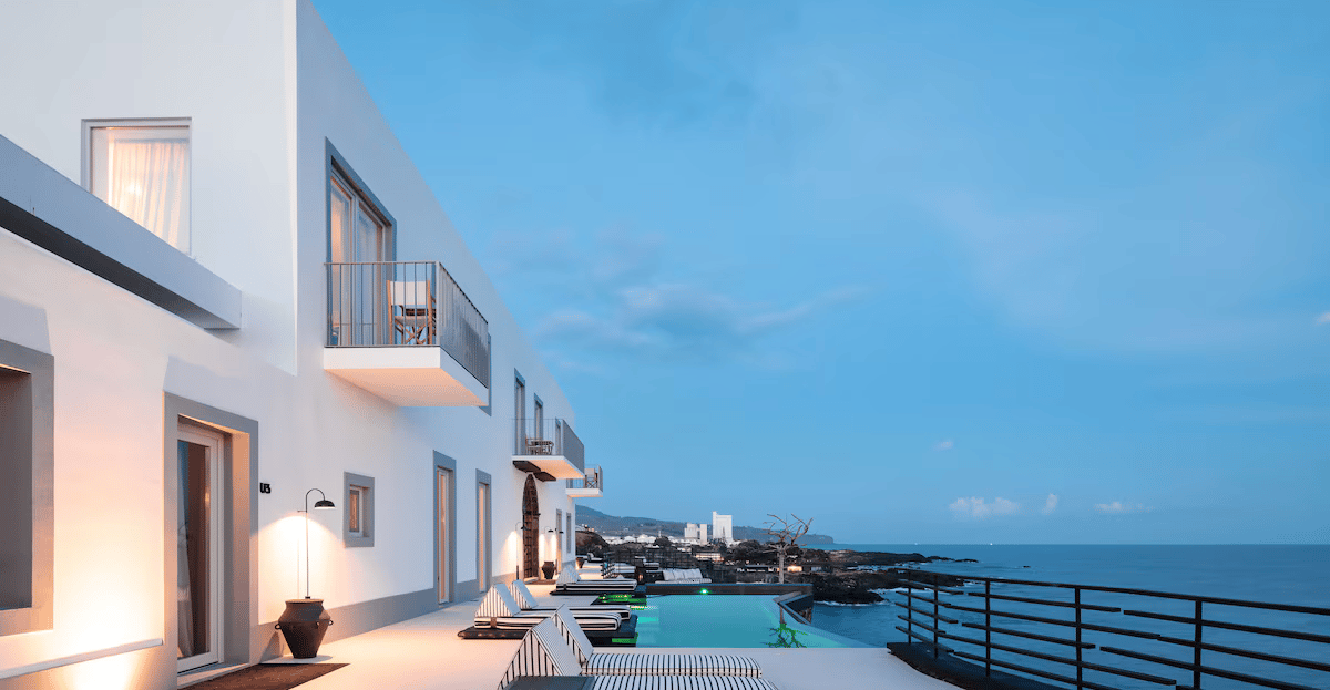 White Exclusive Suite & Villas (Ponta Delgada, Azores, Portugal) - photo by Expedia