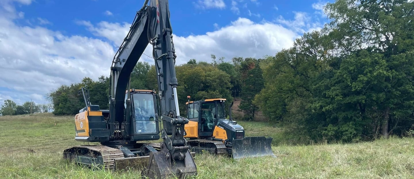 Coop & Berry Land Prep TN excavation equipment.
