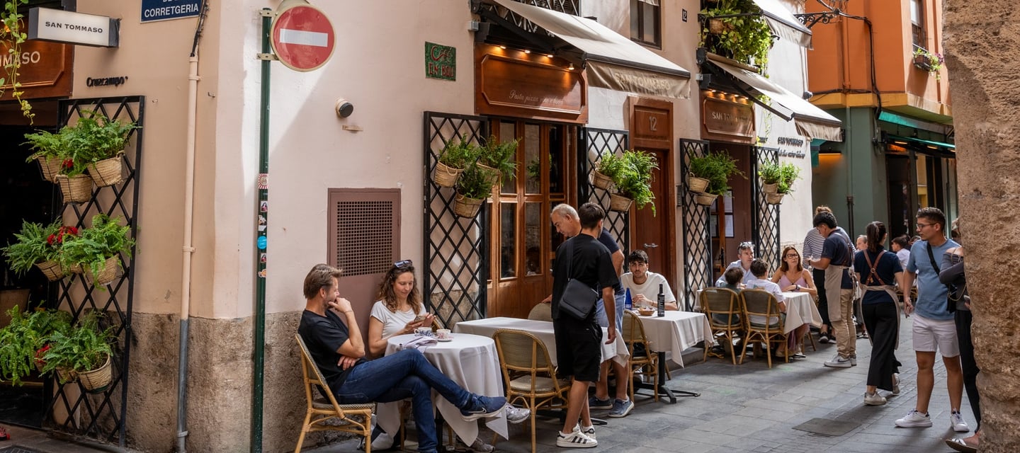 People enjoying a coffee in Valencia