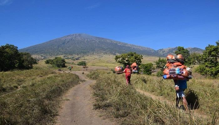 Jasa Guide dan Porter Rinjani