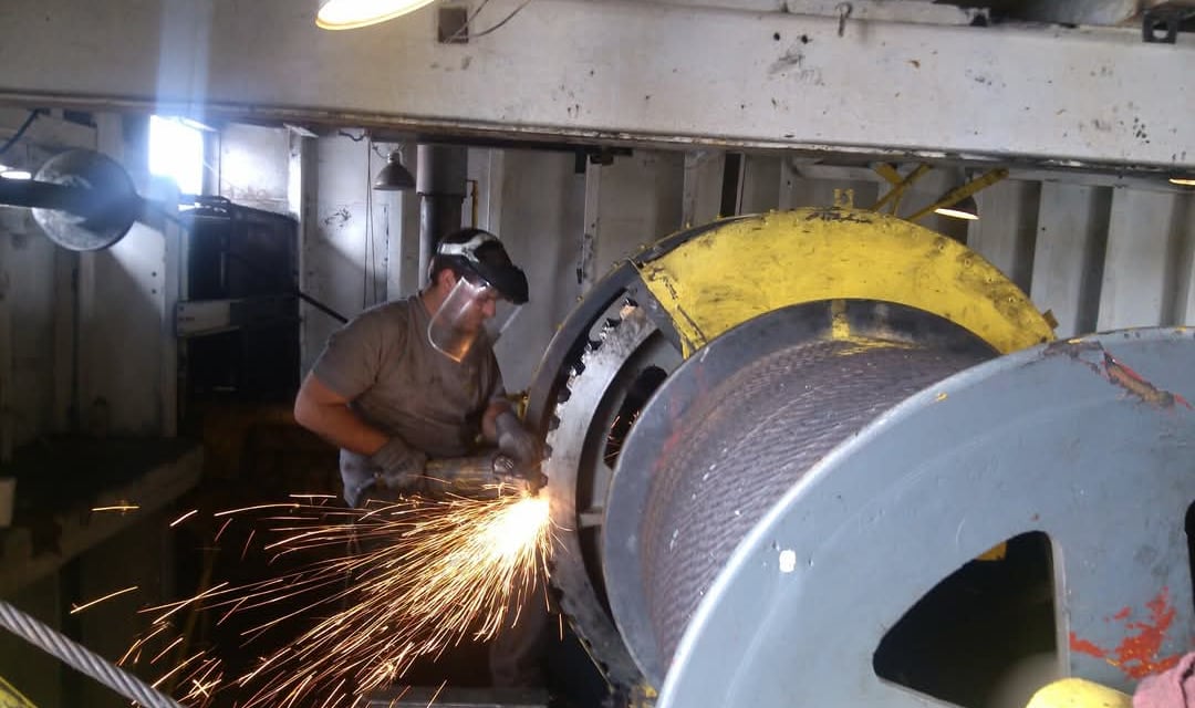 large crane boom hoist resurfacing
