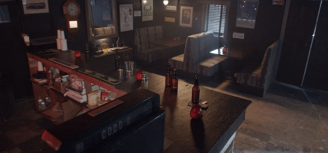 Film set rental Los Angeles, Grayfox Studios bar room with booths, counter, and vintage decor.