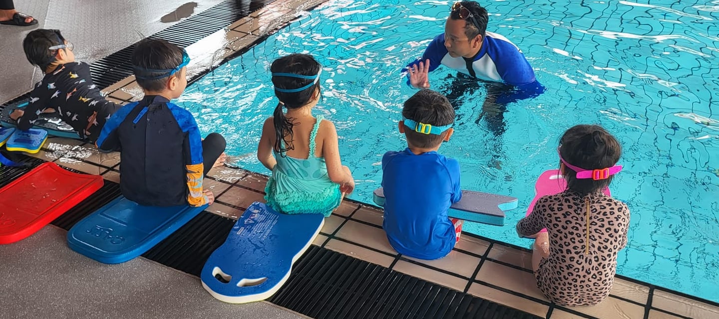 kids swimming lessons at delta swimming complex