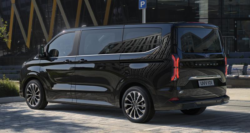 Photo extérieure de notre van VTC