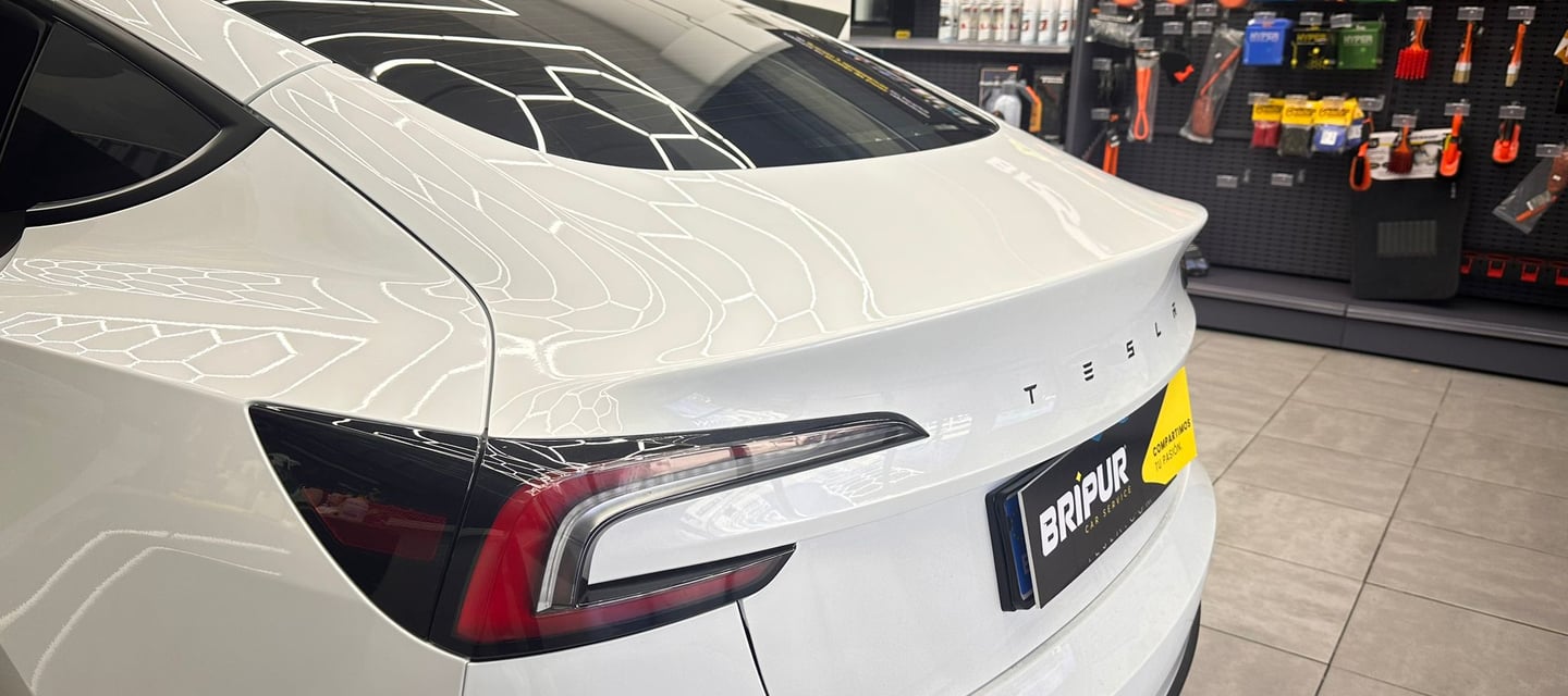 Tintado de lunas Tesla Model 3 en Madrid
