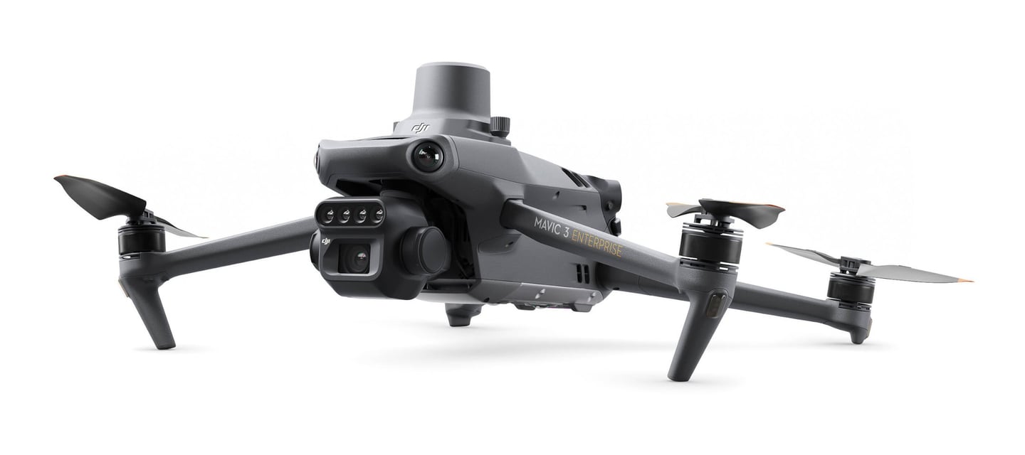 DJI Mavic 3M multispektralni dron za NDVI analizu usjeva