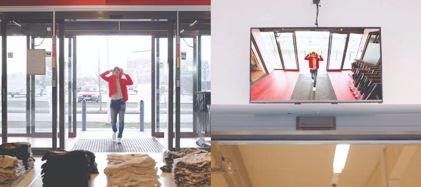 Retail Store Entry Axis