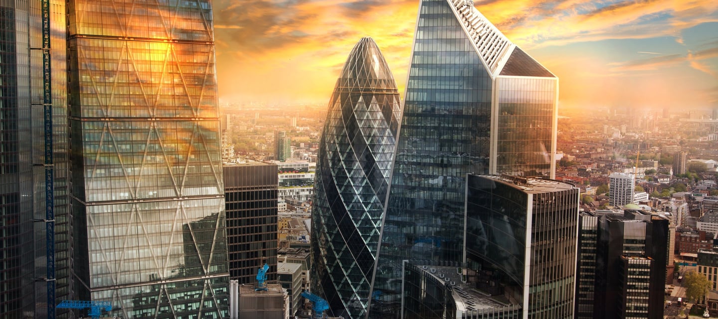 O edifício conhecido como The Shard em Londres é o arranha-céu mais alto do Reino Unido, com 310 m.