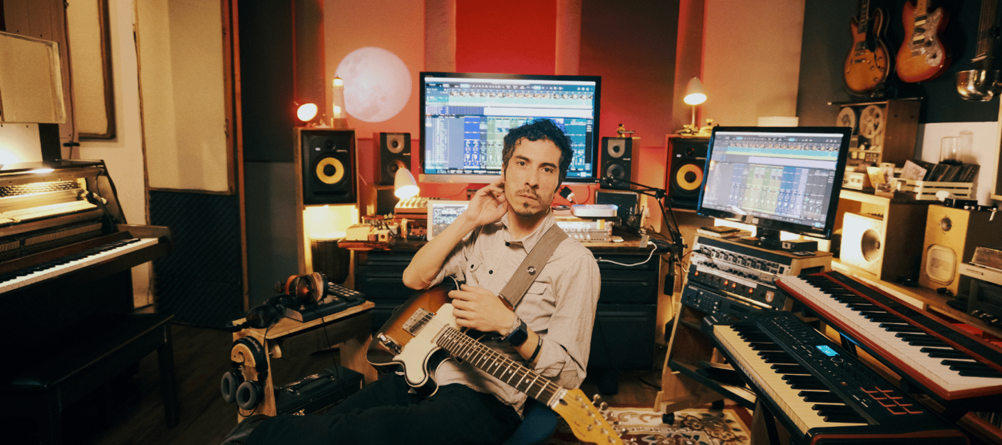 Productor musical, Ricardo Salvador, Estudio de grabación en Ciudad de México, FaroSónico