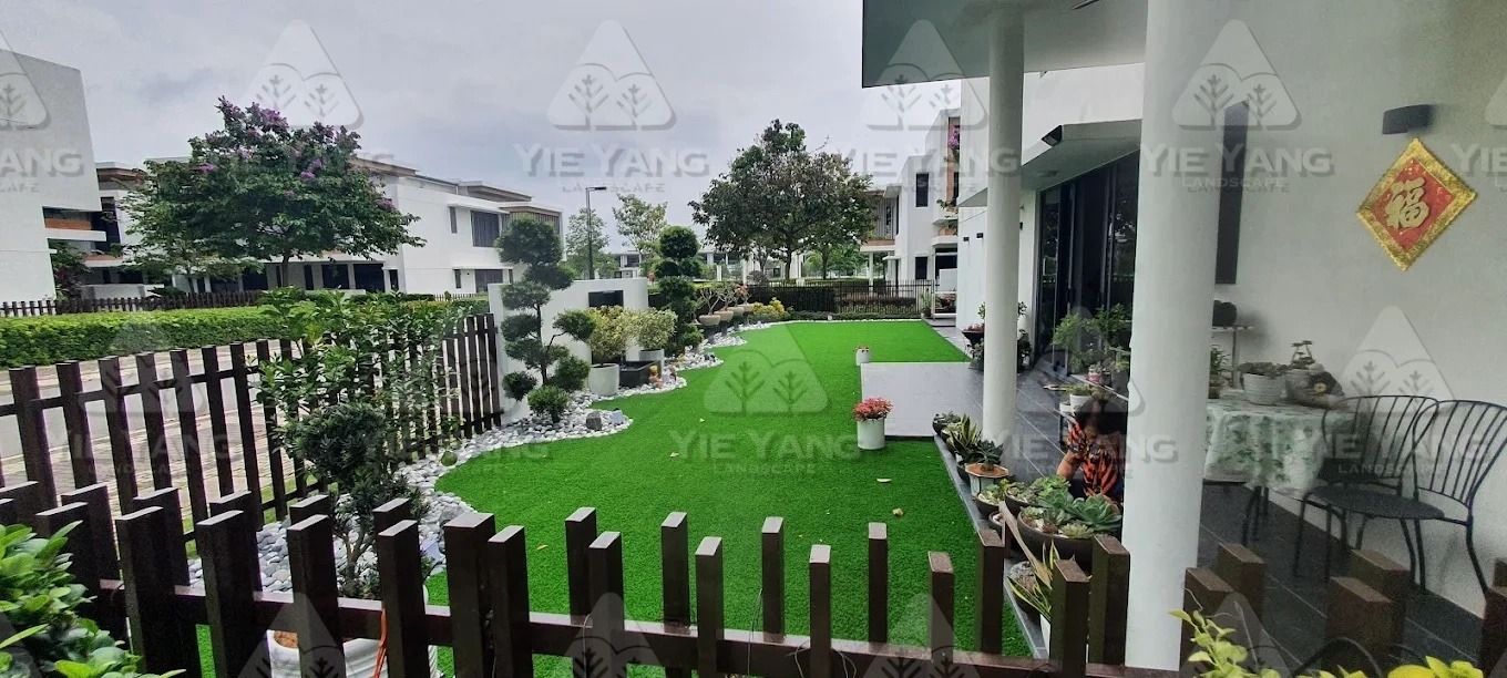 Modern bungalow front garden with topiary trees and artificial turf – Yie Yang Landscape, Malaysia
