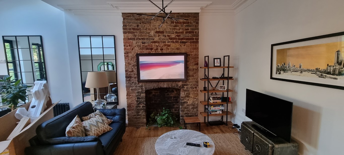 specialist-tv-installation-near-me-chimney-breast-sanus-mount