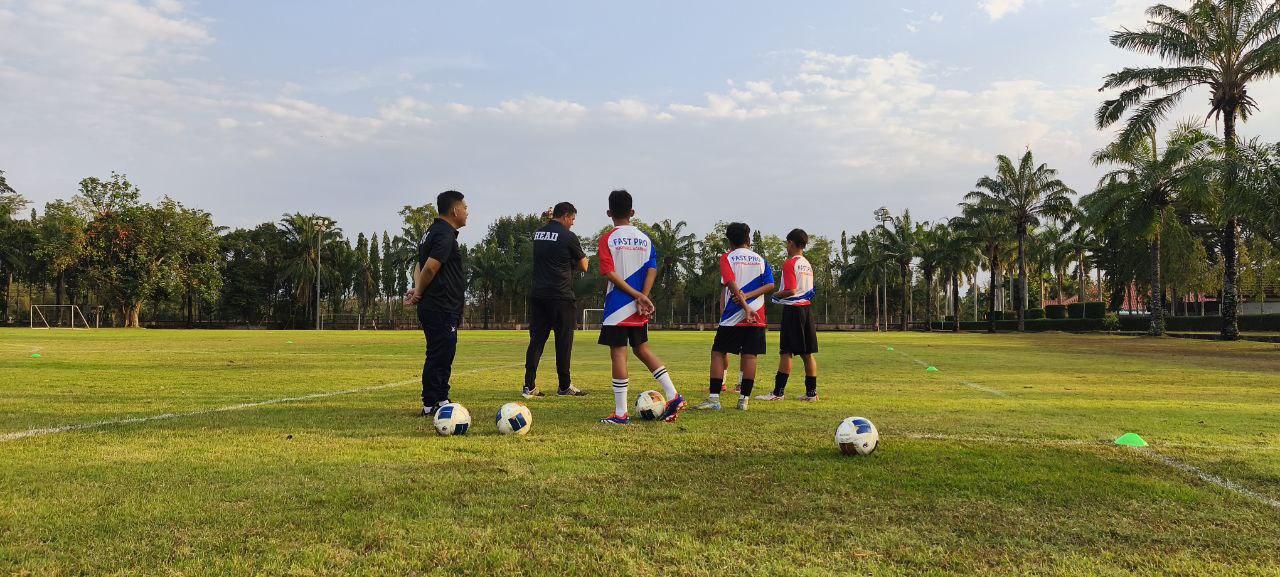 Professional Kids Football Training in Pattaya