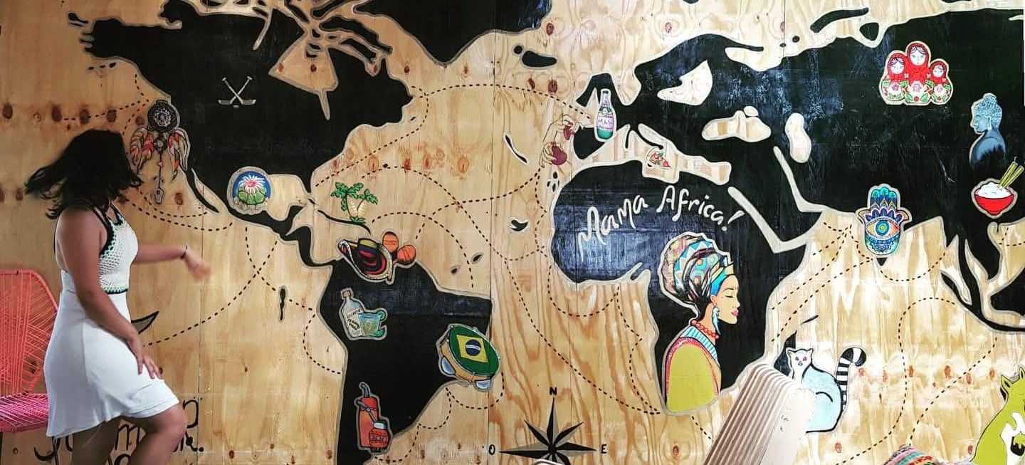 Una joyita perdida de Tulum… pero mira ese arte 😍