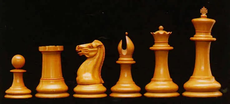 Vintage Staunton piece set