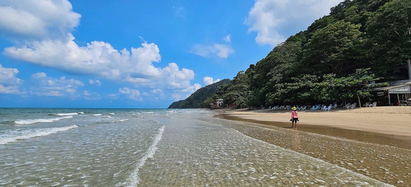 White Sand Beach, Koh Chang, Thailand.