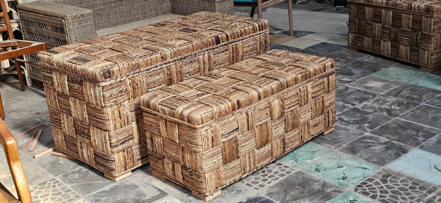 Set of 2 chests with lids. Mahogany frame with banana fiber weave. Perfect for storing pillows, doll