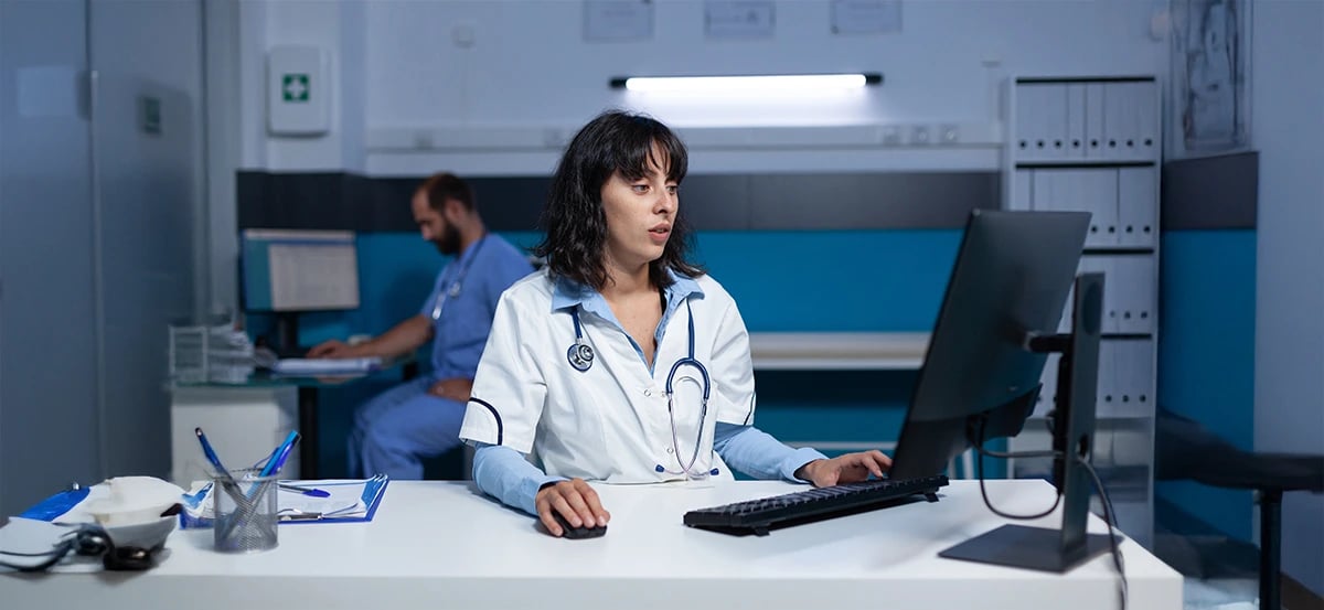 Certificados QR trazabilidad para médicos y enfermeras