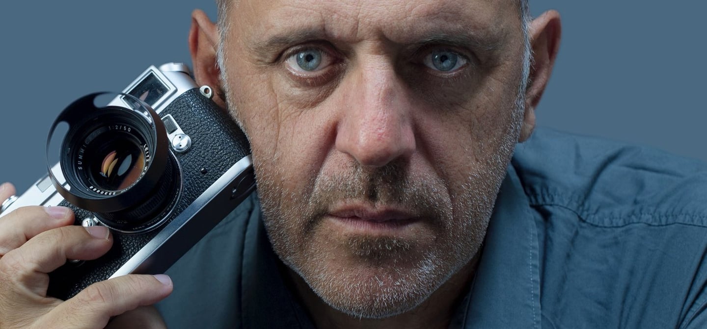 Portrait de Laurent Azéma with his Leica m4