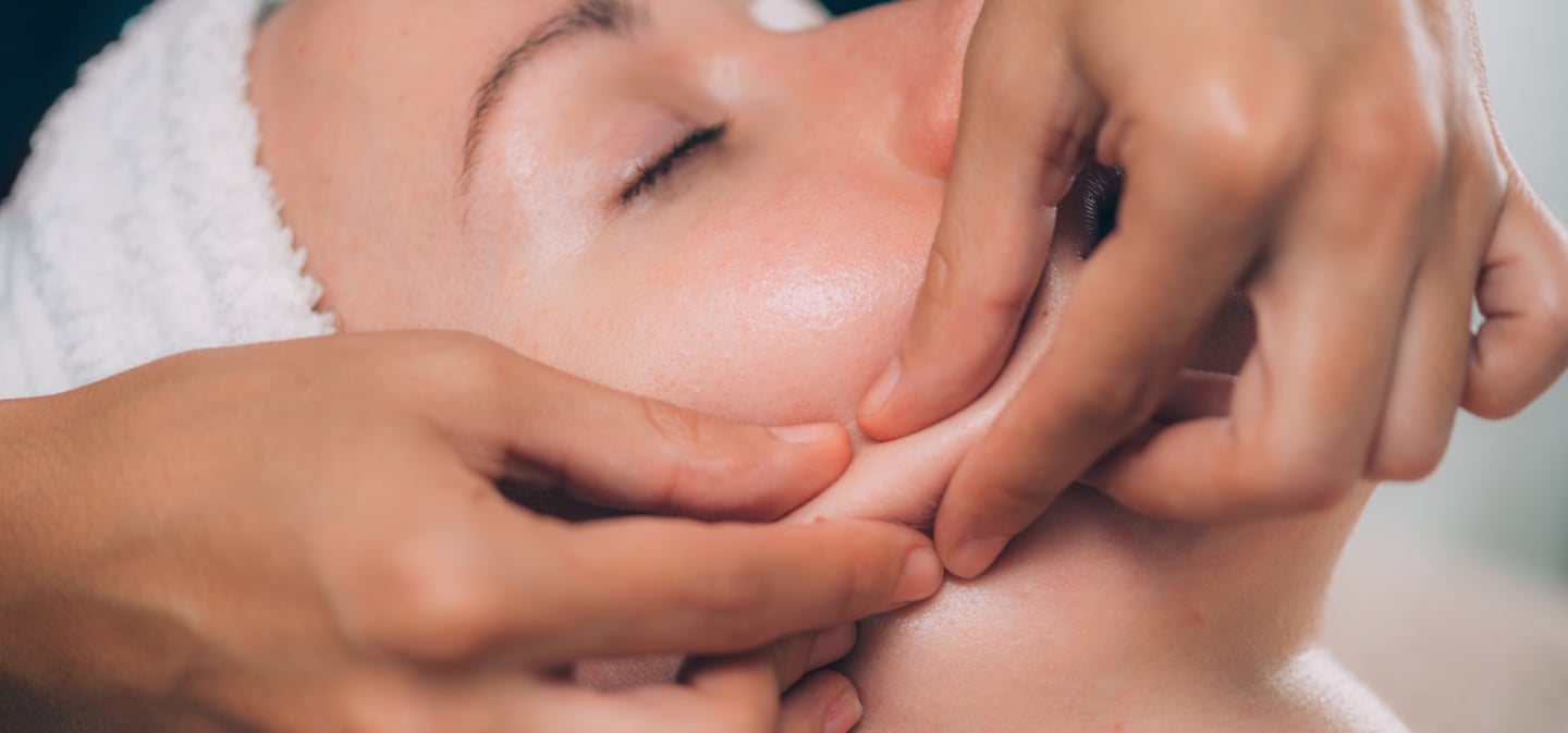 face lighting massage