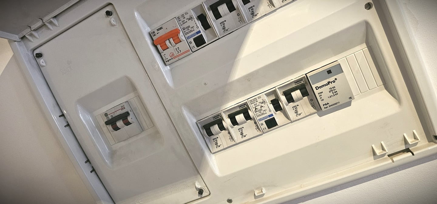 reparacion cuadro electrico badajoz