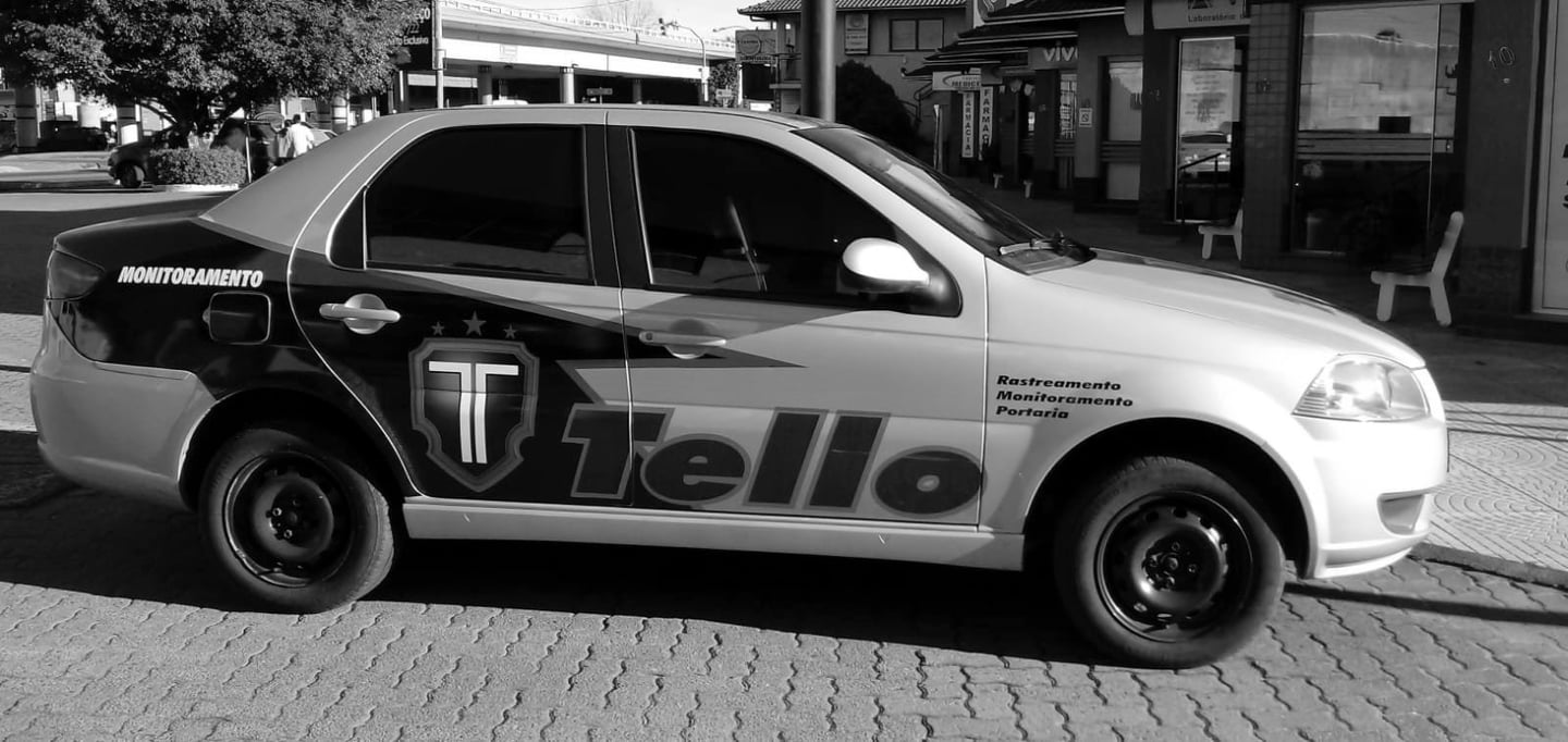 Viatura antiga da Tello Segurança com logo antigo