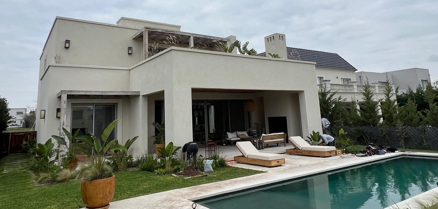 Pilar del Este Piscina