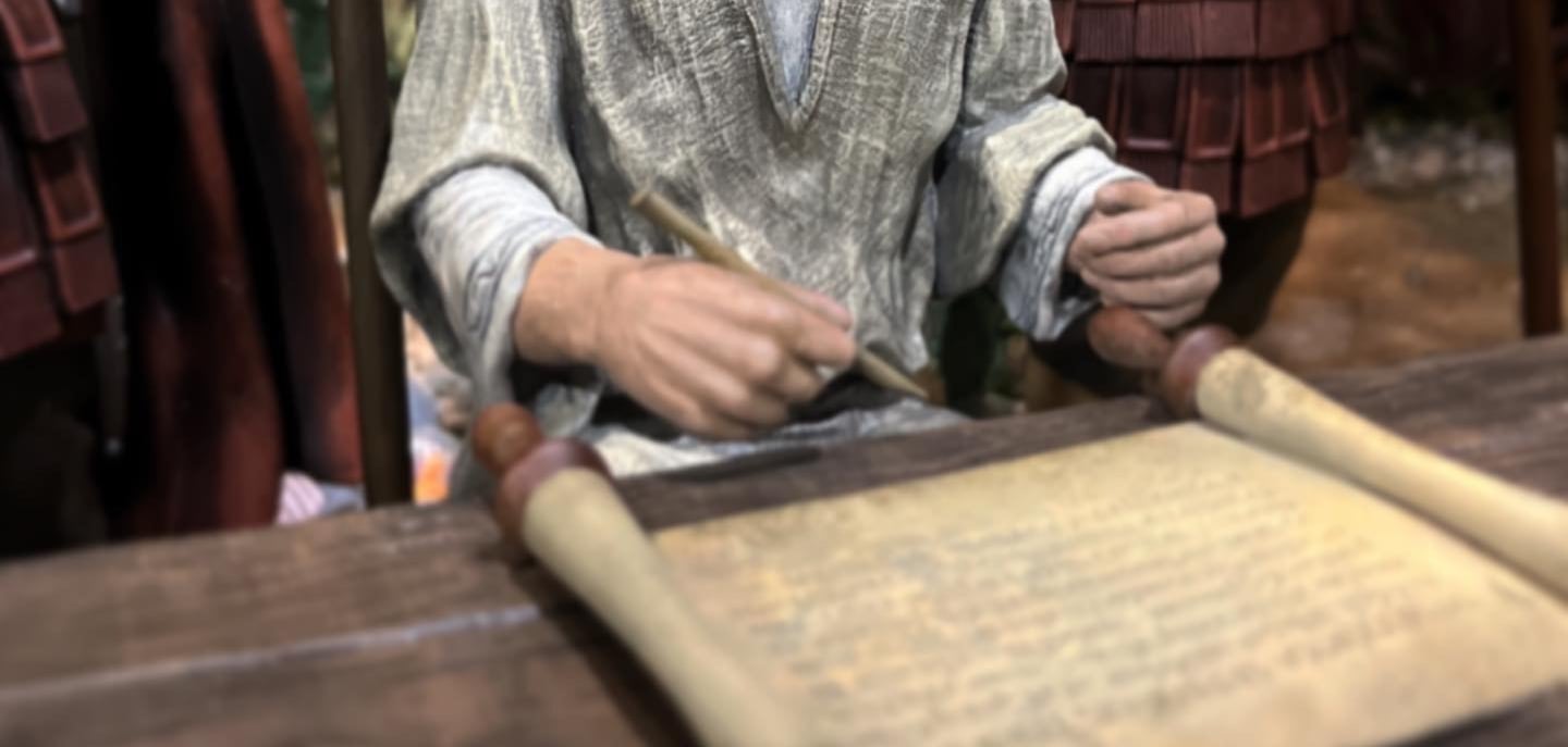 escriba figura de belen impresa en 3D de el portalico de belén