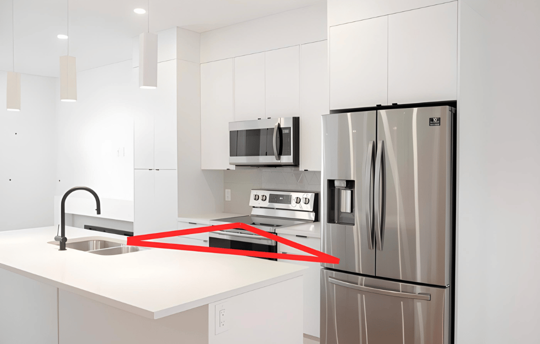 Zdjecie nowoczesnej kuchni z wyznaczonym na nim trójkątem roboczym