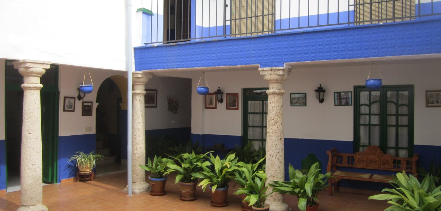 hostal san bartolome