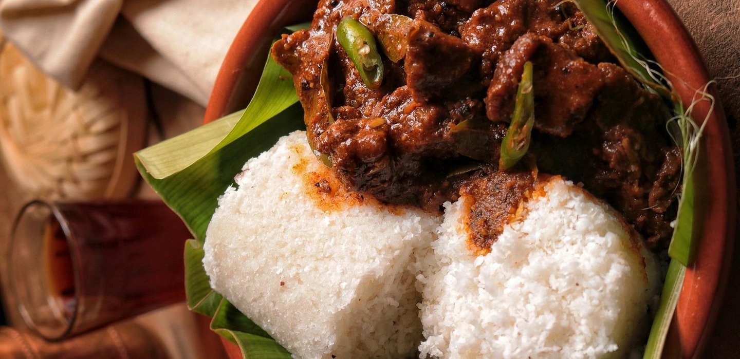 Puttu & Beef Curry – Kerala’s Breakfast Power Duo