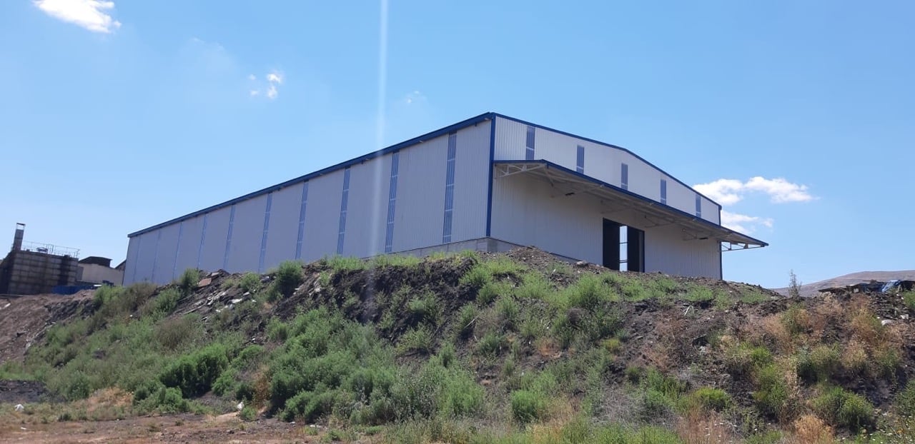 Kırşehir’de bulunan bir döküm fabrikasının ek binasının inşaat süreçleri.