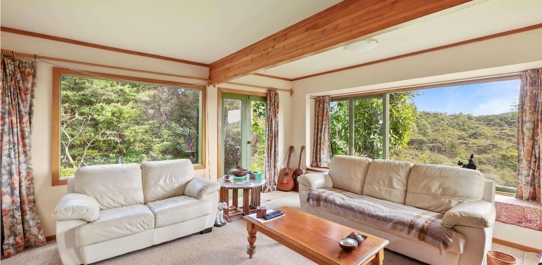 Kaiwaka Mangawhai Road home renovation - living room before - CHR Builders