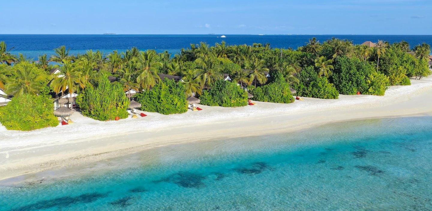 Ozen Life Maadhoo Maldives beach villas