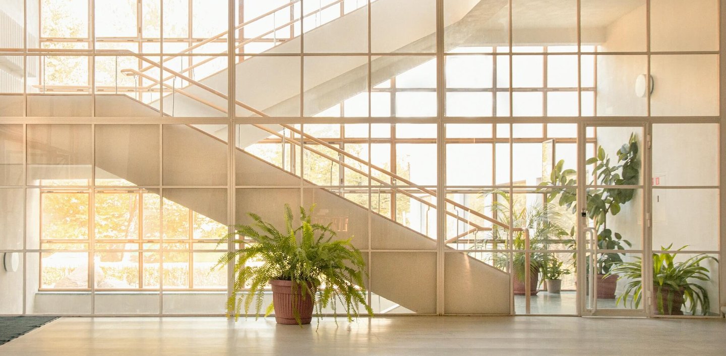 Corporate wellness Reset sessions and energy clearing for organisations — Lionel Gougne Brussels