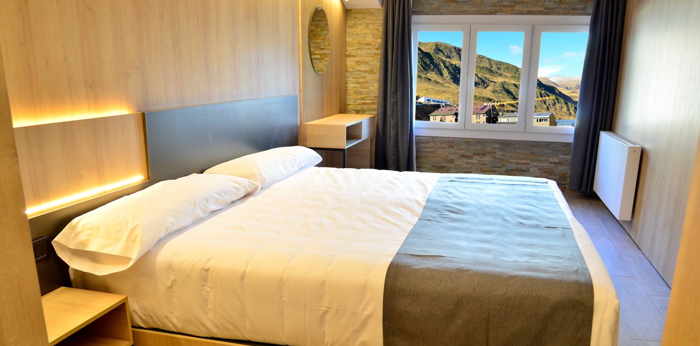 Habitacion hotel Catanies, Pas de la Casa, Grandvalira