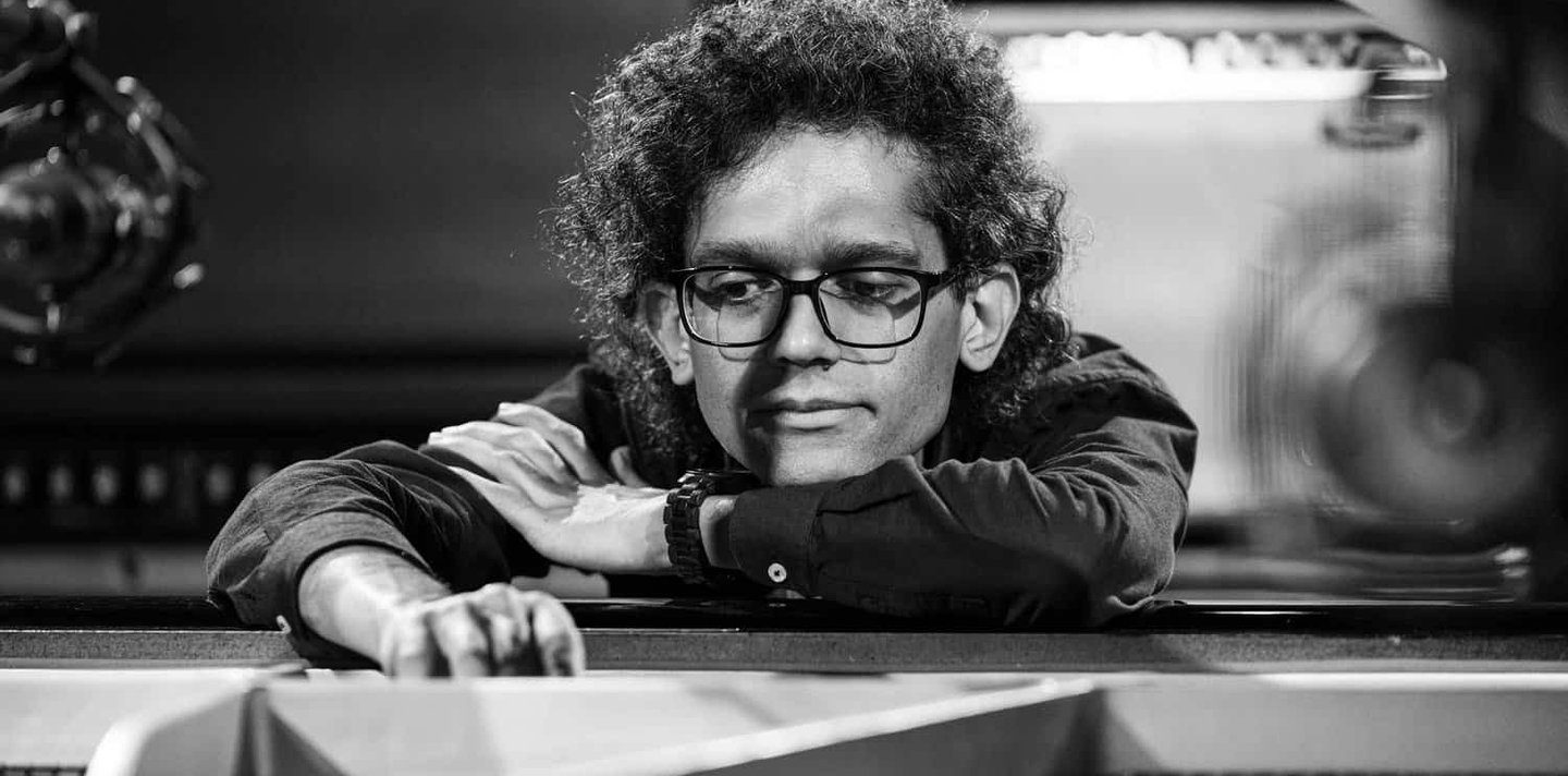 Arashk Azizi Piano Poem