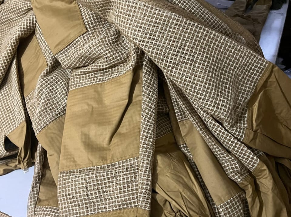 the trusted beekeeping protective gear manufacturer offering custom bee suits, bulk orders & low MOQ. Get a free quote today!