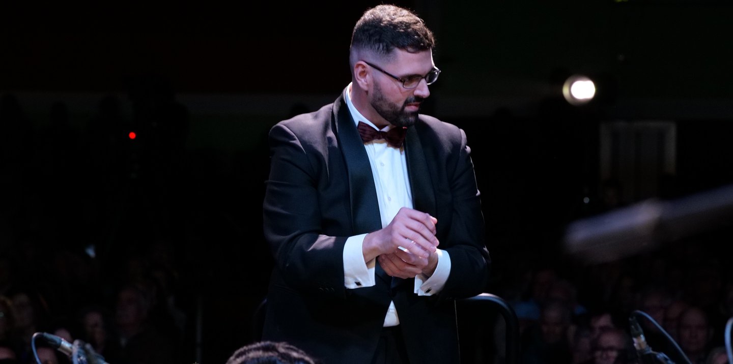 Jesús Agomar Conducting a Symphonic Band