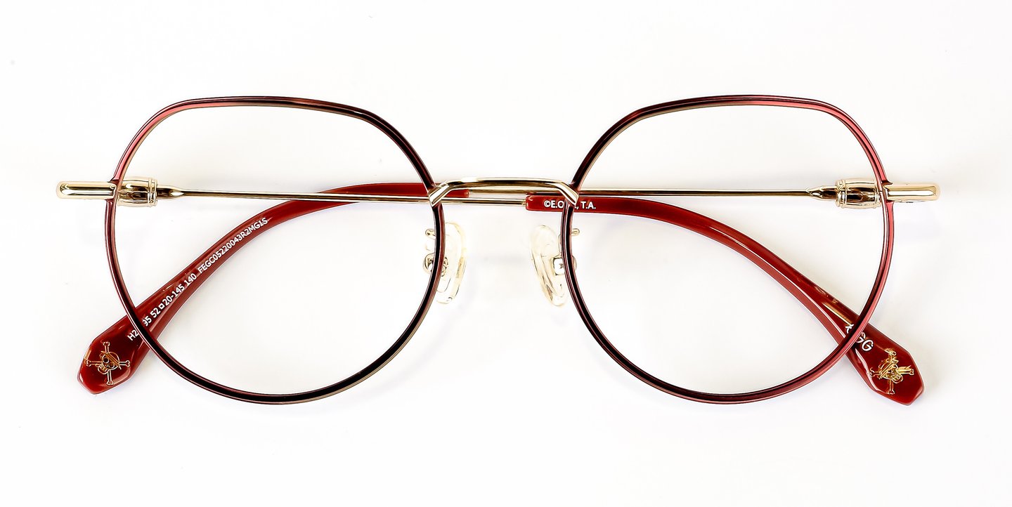 Looking for stylish sunglasses in Karachi or across Pakistan? Shades Optic offers high-quality, affo