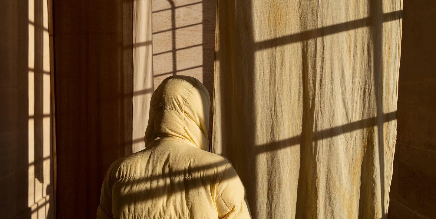 photographie doudoune jaune