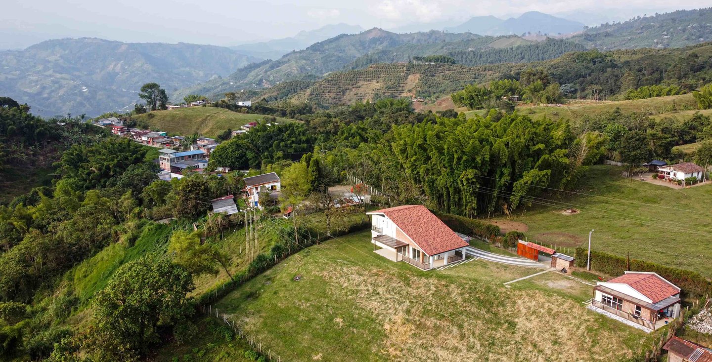 felipesalazar.co arquitecto diseño y construcción casa campestre en la region cafetera de colombia