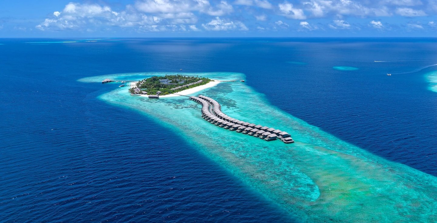 Hurawalhi Maldives island view
