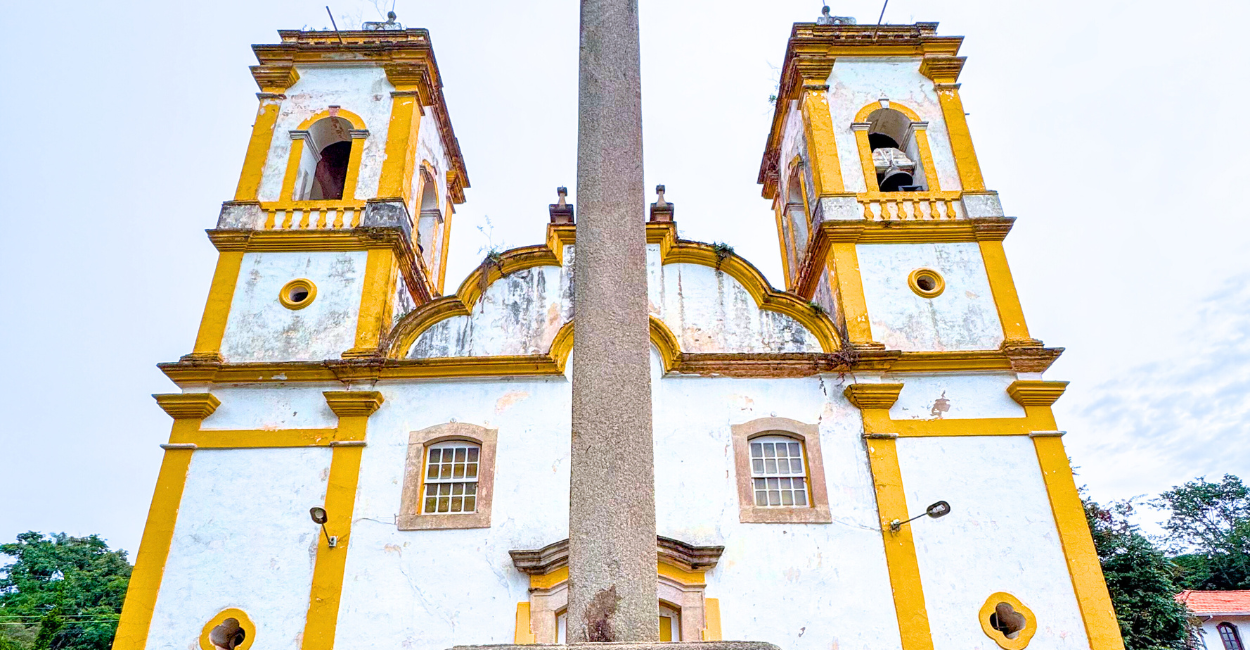 Igreja histórica no distrito Amarantina de Ouro Preto, Minas Gerais