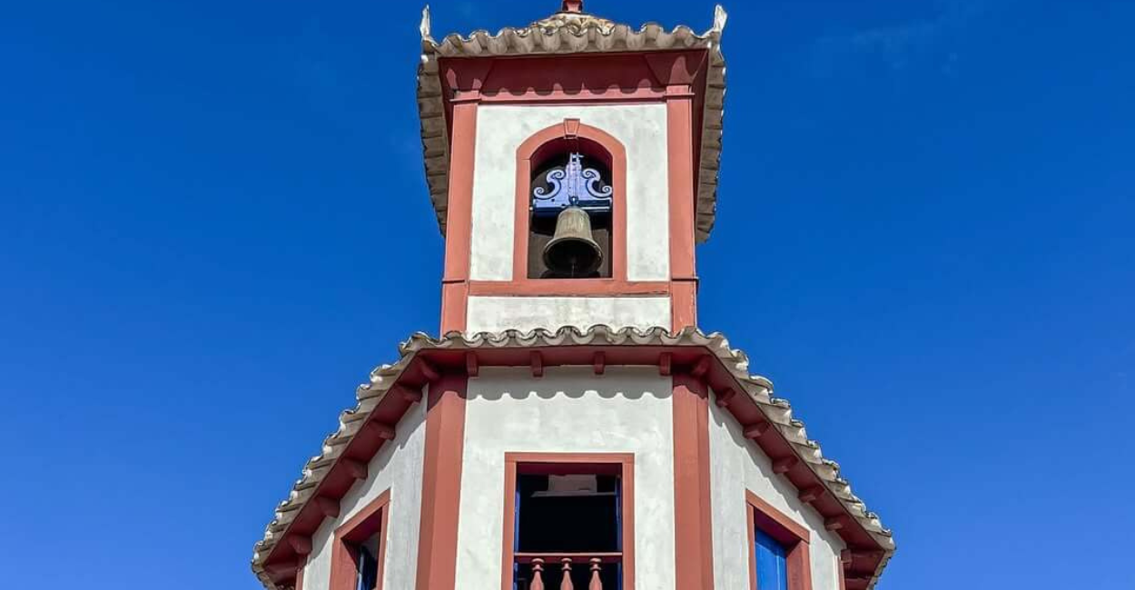 Igreja Histórica no Centro Histórico de Sabará, Minas Gerais