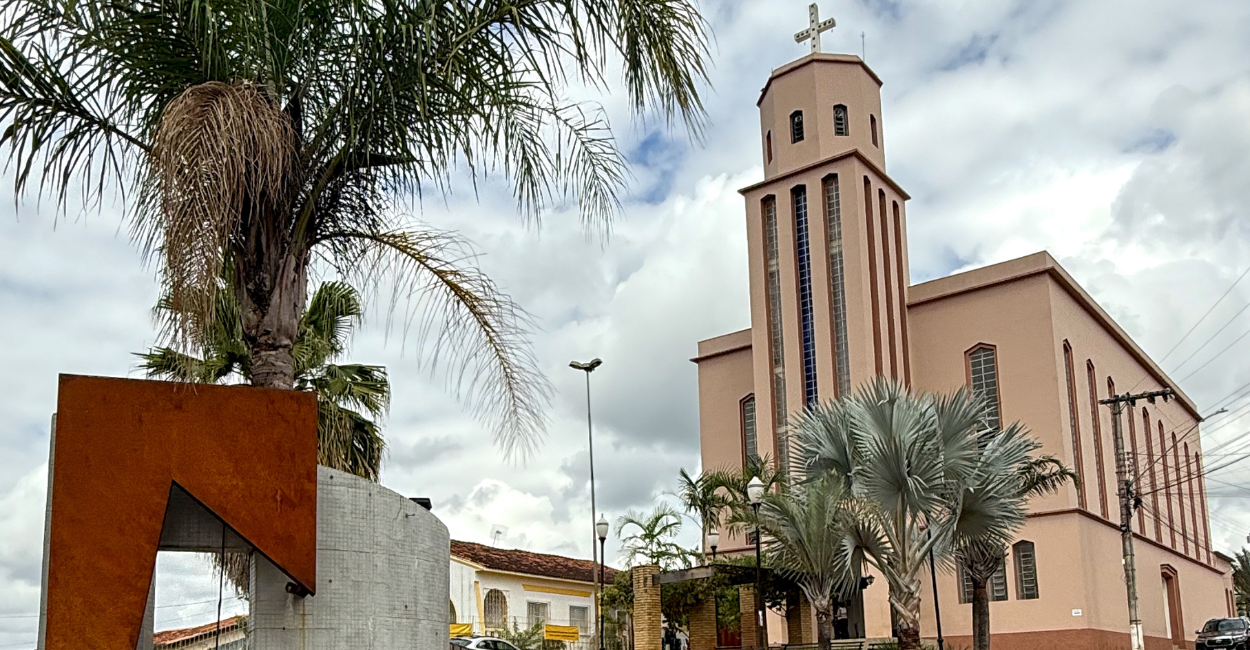 Igreja Cartão Postal da Cidade: Morro do Pilar, Minas Gerais
