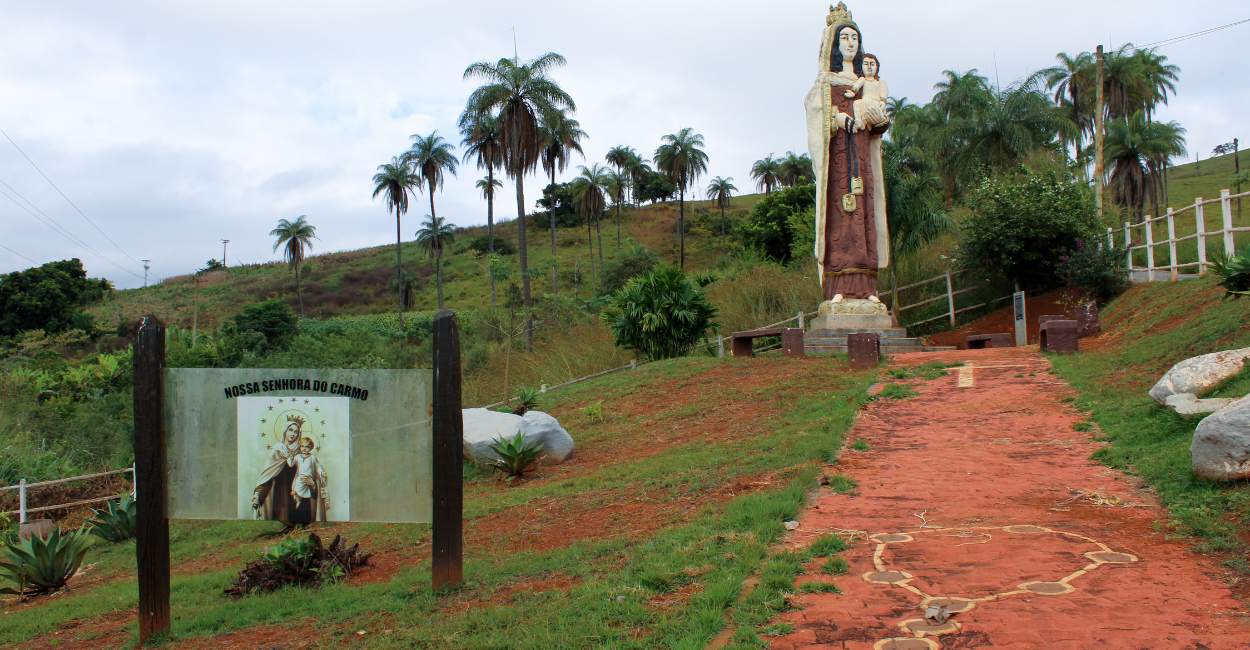 Imagem de Nossa Senhora do Carmo, no distrito de Senhora do Carmo