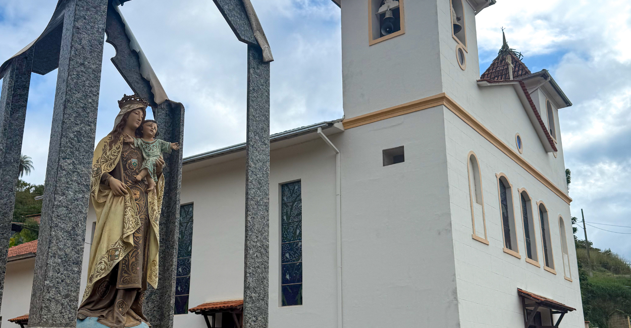 Igreja de Nossa Senhora do Carmo, em Senhora do Carmo, Minas Gerais