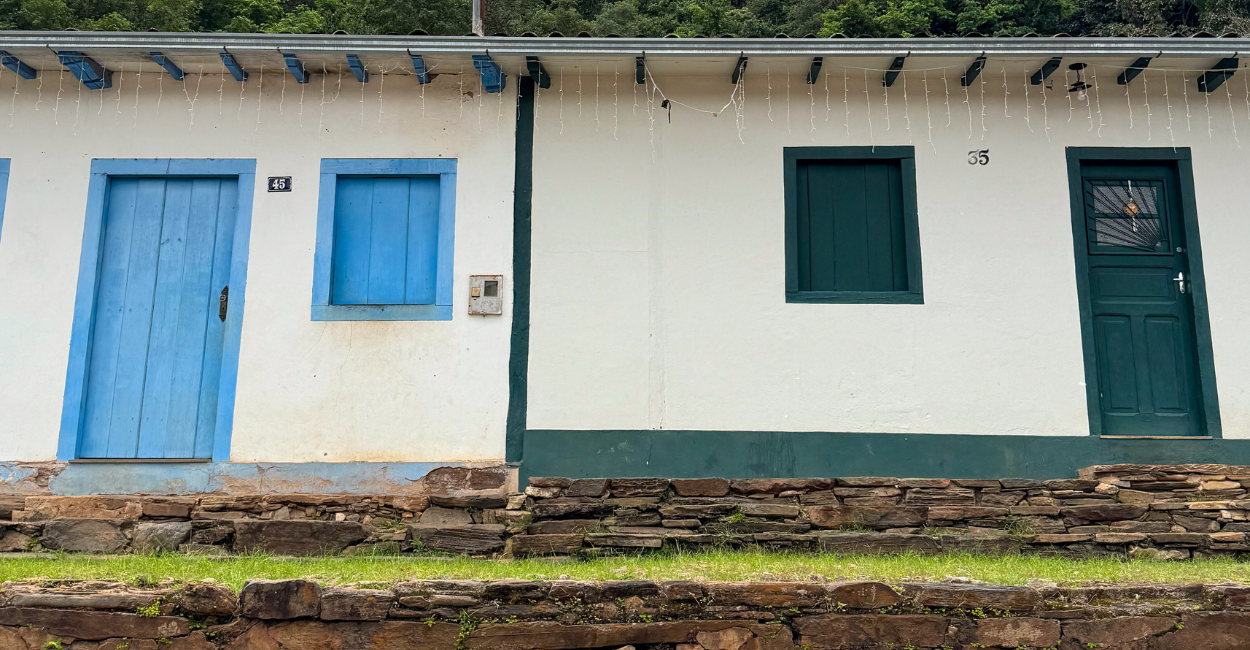 Casas históricas no centro turistico de São Bartolomeu, distrito de Ouro Preto MG