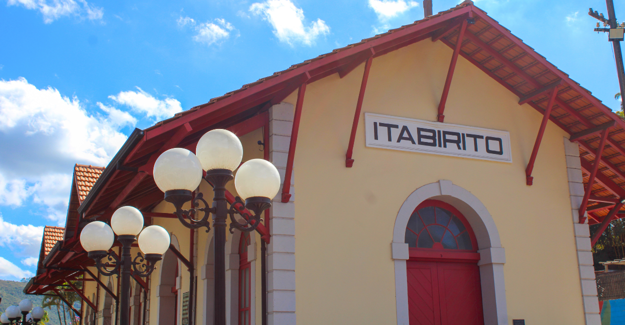 Estação Ferroviaria histórica de Itabirito, cidade turistica em Minas Gerais
