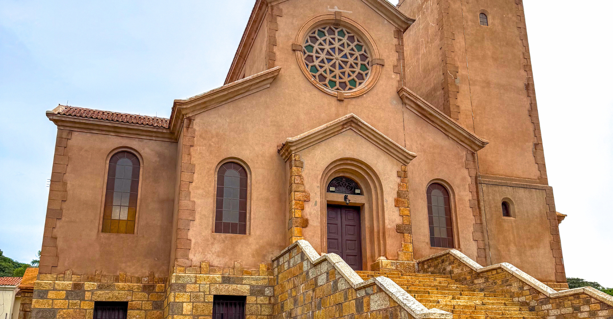 Igreja Matriz no centro turistico de Miguel Burnier, distrito de Ouro Preto MG
